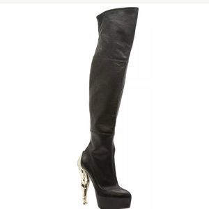 ***AVAILABLE*** Alberto moretti statement boots